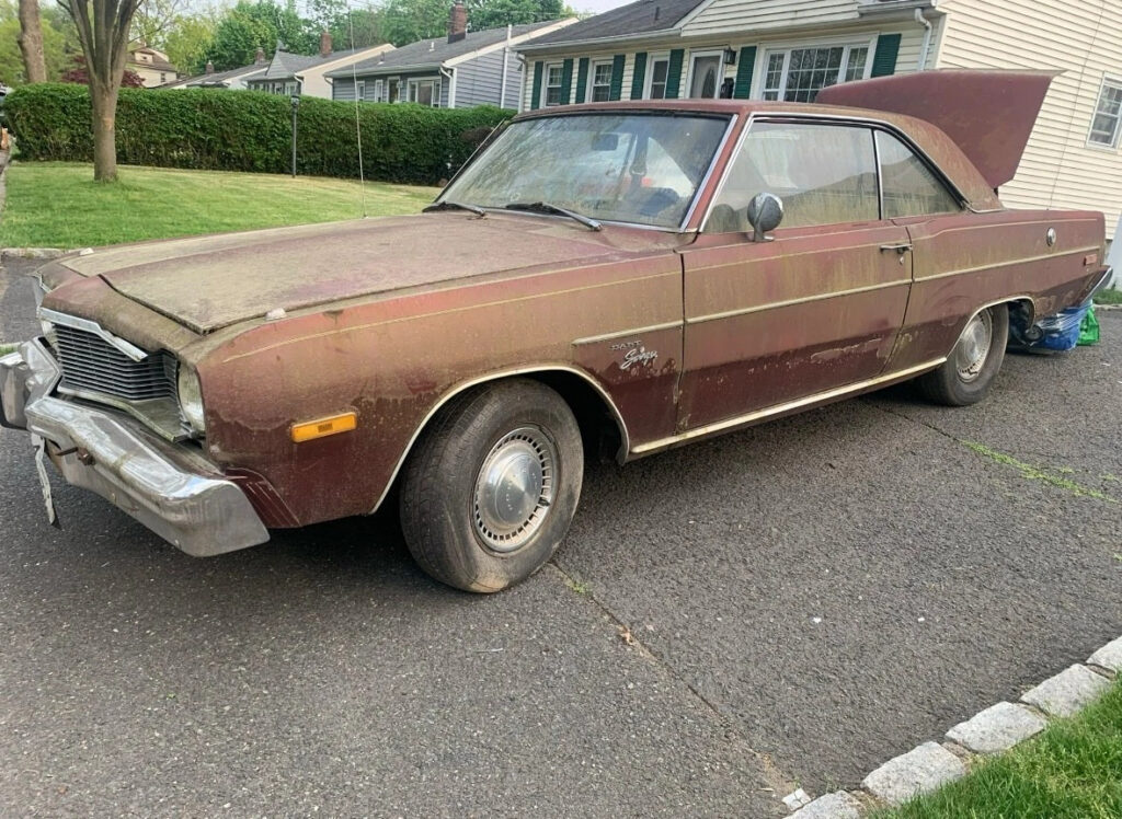 1975 Dodge Dart