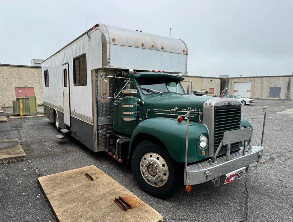1962 Mack Camper