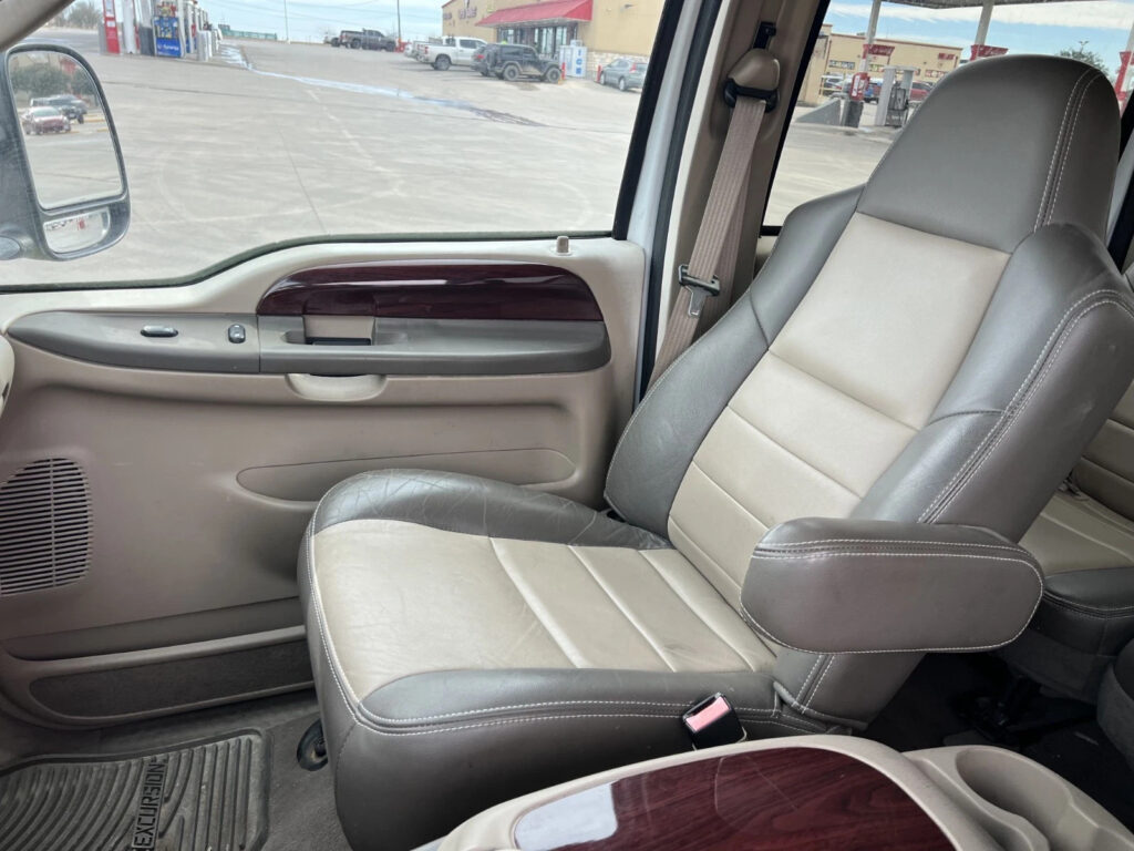 2004 Ford Excursion Eddie Bauer
