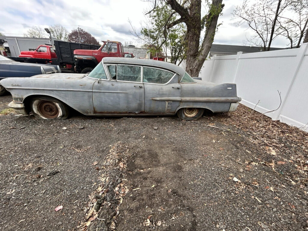 1957 Cadillac Fleetwood