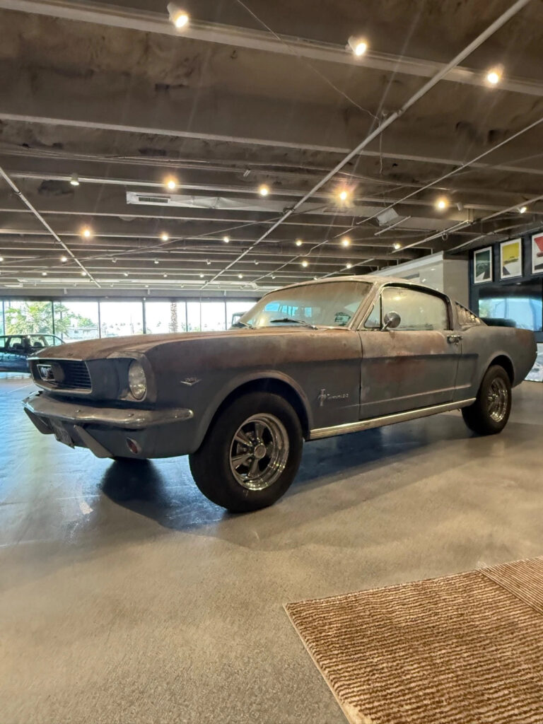 1966 Ford Mustang 2+2 Fastback