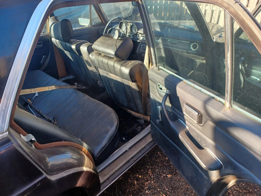 1972 Mercedes-Benz 220D EURO