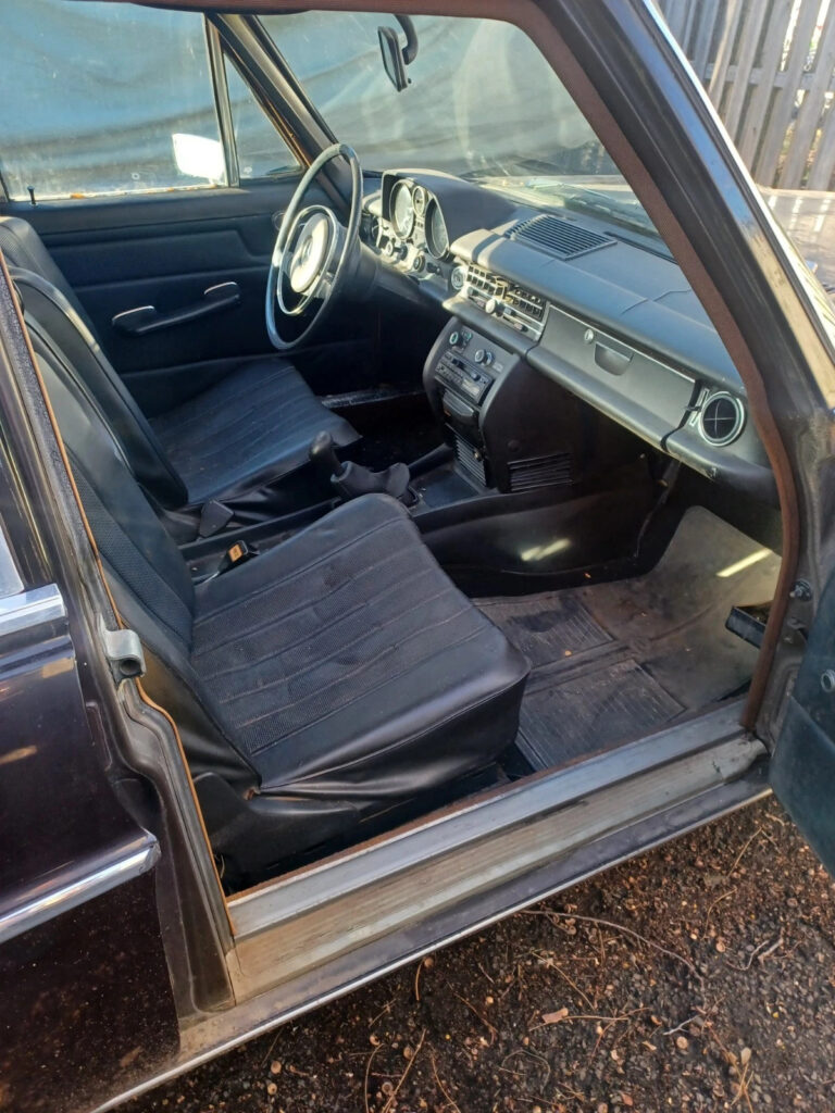 1972 Mercedes-Benz 220D EURO