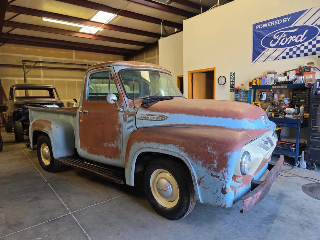 1954 Ford F-100