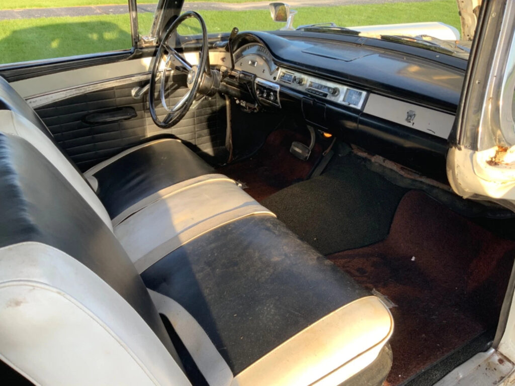 1957 Ford Fairlane Skyliner