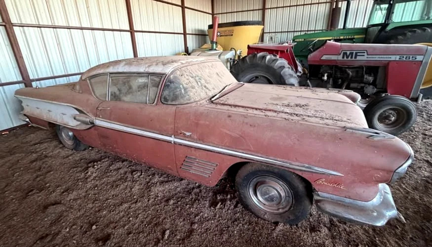 1958 Pontiac Bonneville Tri Power Number Matching 2 dr Hardtop
