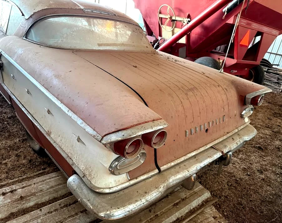 1958 Pontiac Bonneville Tri Power Number Matching 2 dr Hardtop