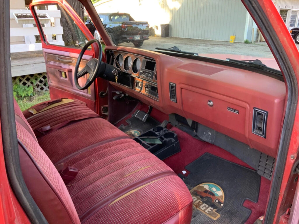 1986 Dodge Ram 1500 W100