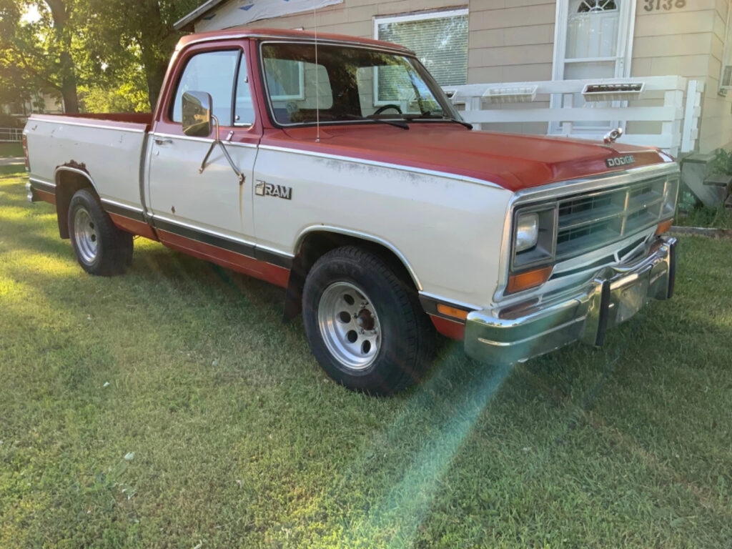 1986 Dodge Ram 1500 W100