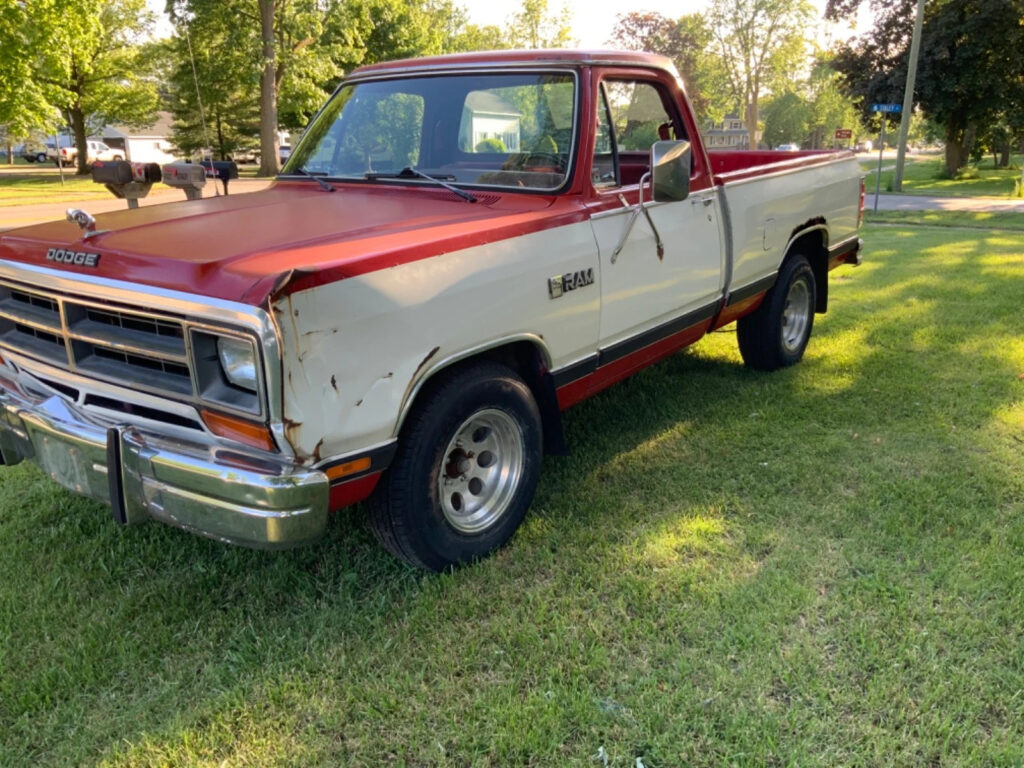 1986 Dodge Ram 1500 W100