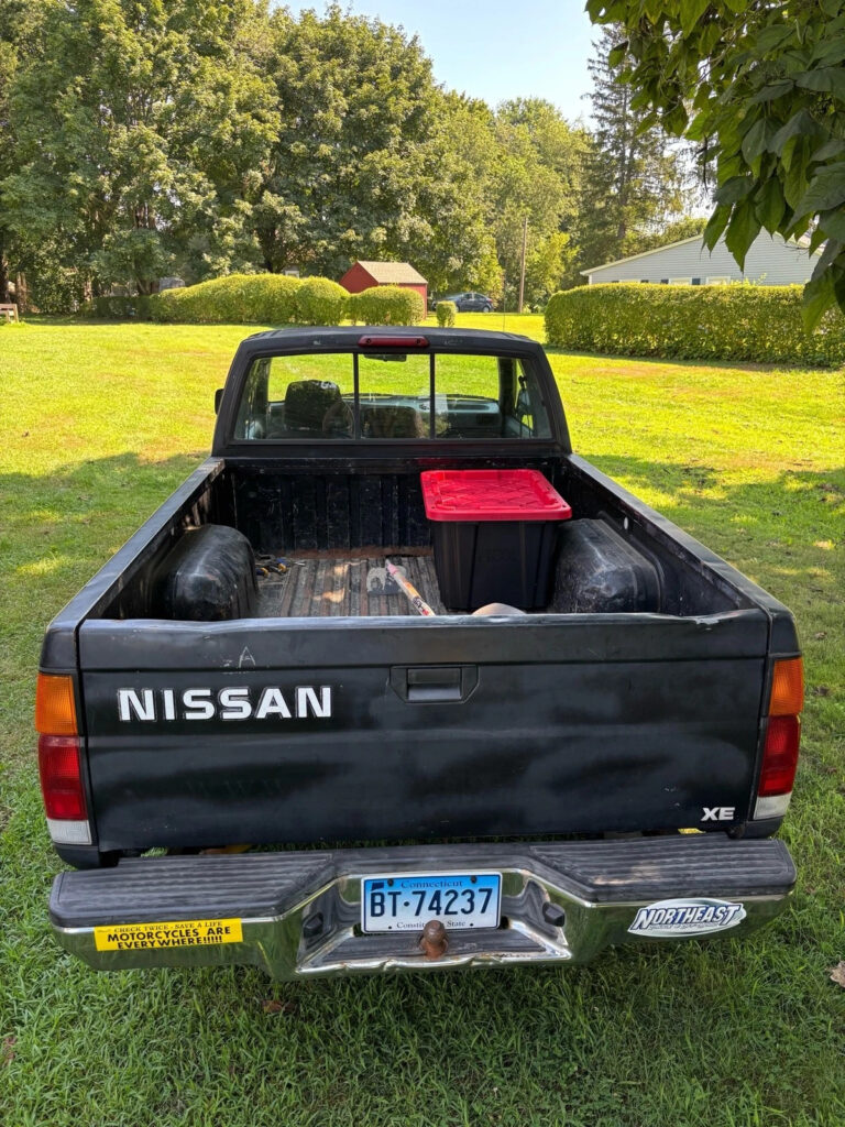 1997 Nissan Pickup KING CAB SE