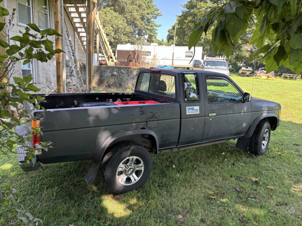 1997 Nissan Pickup KING CAB SE