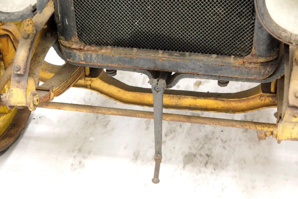 1915 Republic 2 Ton