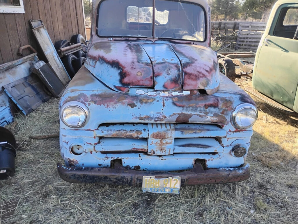 1952 Dodge B-3