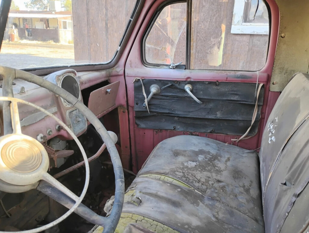 1952 Dodge B-3