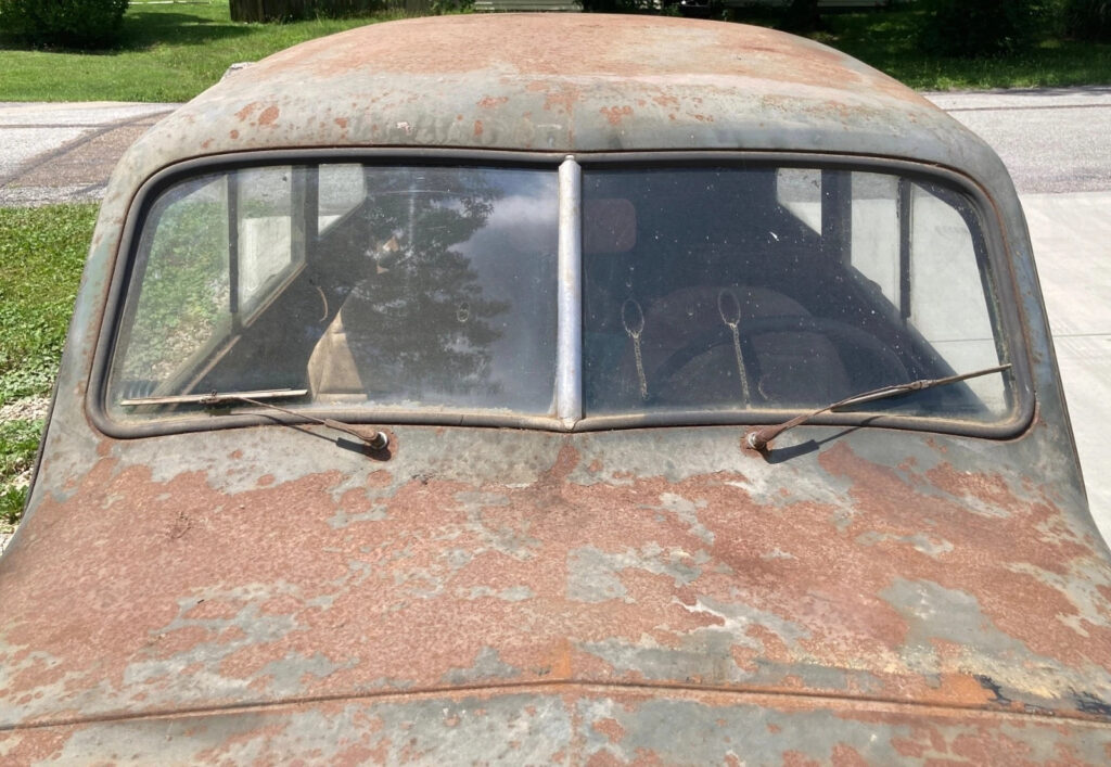 1947 Crosley Sedan