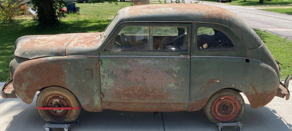 1947 Crosley Sedan