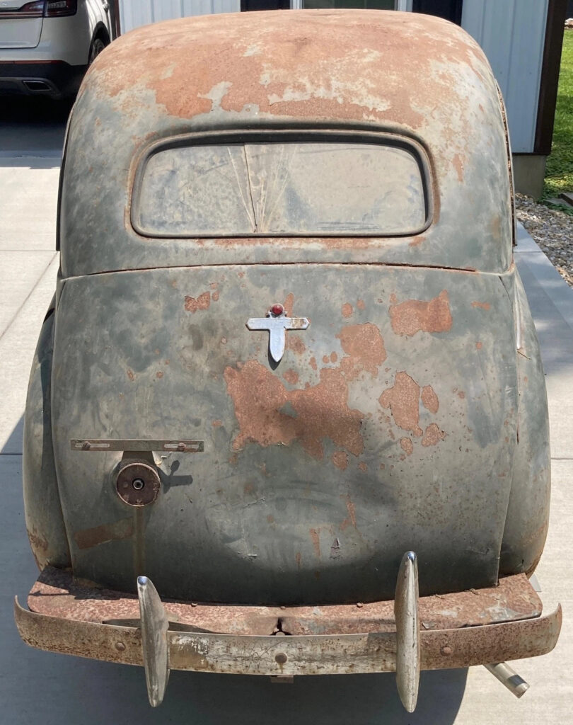 1947 Crosley Sedan