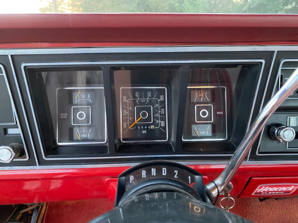 1977 Ford F-250 Custom / Explorer