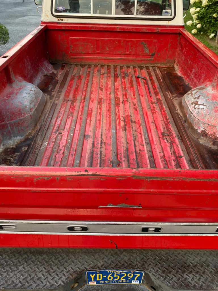 1977 Ford F-250 Custom / Explorer