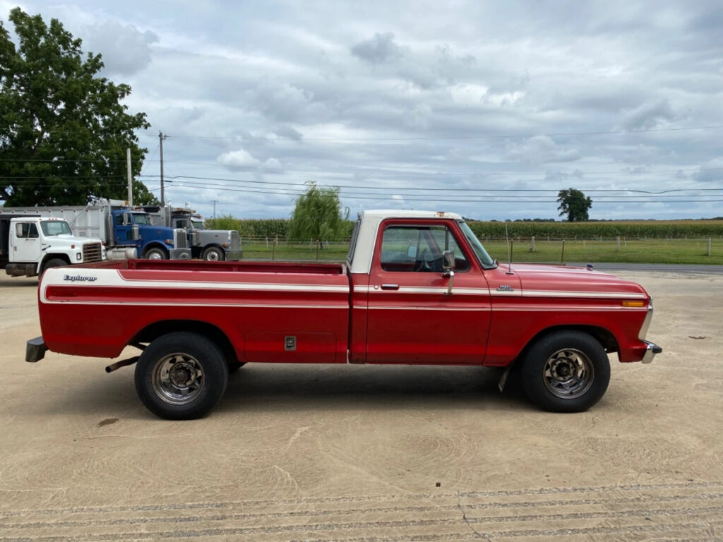 1977 Ford F-250 Custom / Explorer