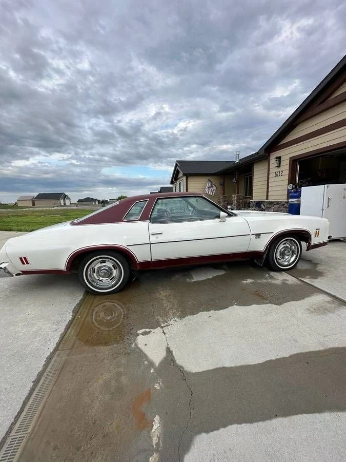 1974 Chevrolet Chevelle Laguna S3 A/C, Burgundy Vinyl Roof