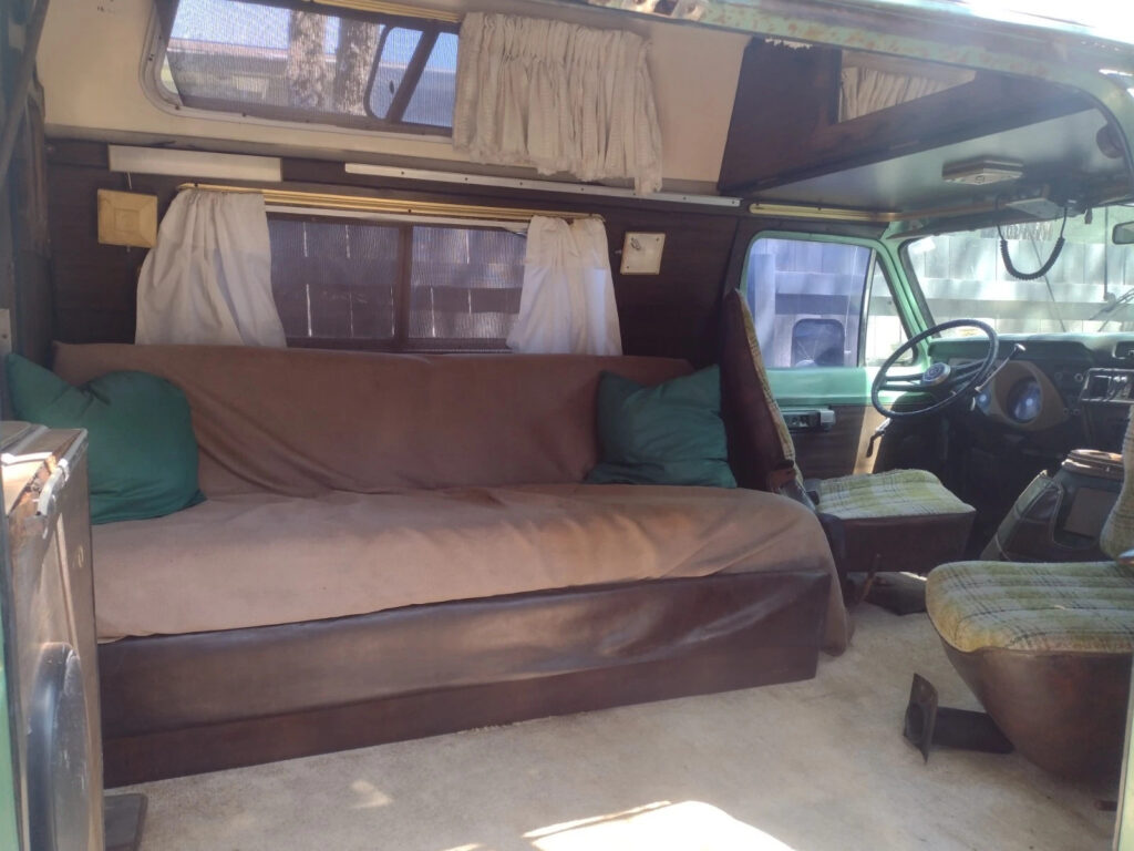 1976 Dodge B300 Van