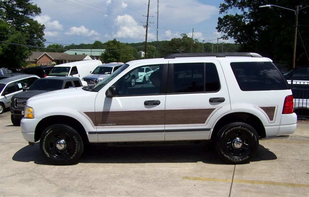 2005 Ford Explorer 1-Owner 99K XLS Woody 4WD COLD A/C 1 Of A KIND Wagon